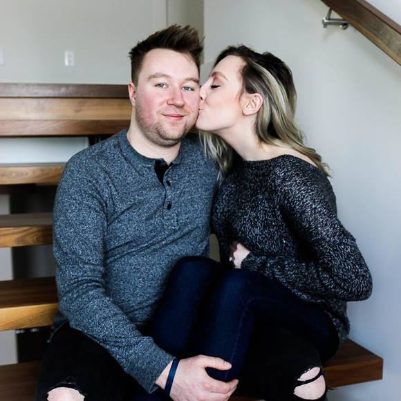 Meet your Posher, Elyse - Picture 1 of 1